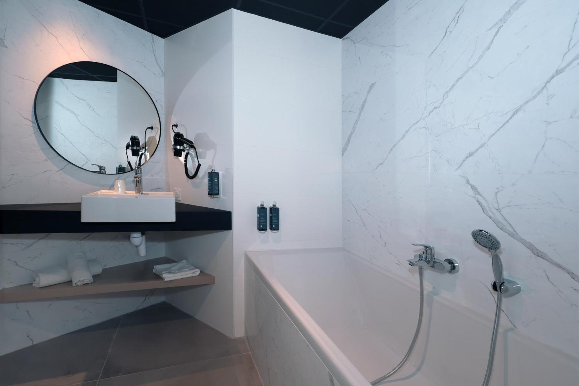 Le Néliö Hotel Aix-en-Provence Kültér fotó